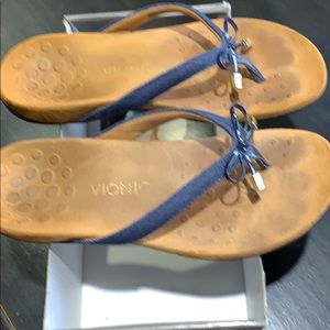 Vionic navy denim sandals